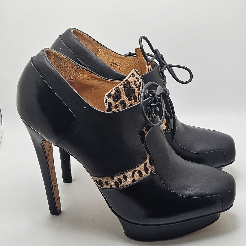 Leopard Accent Black Platform Heels - Picture 3 of 9
